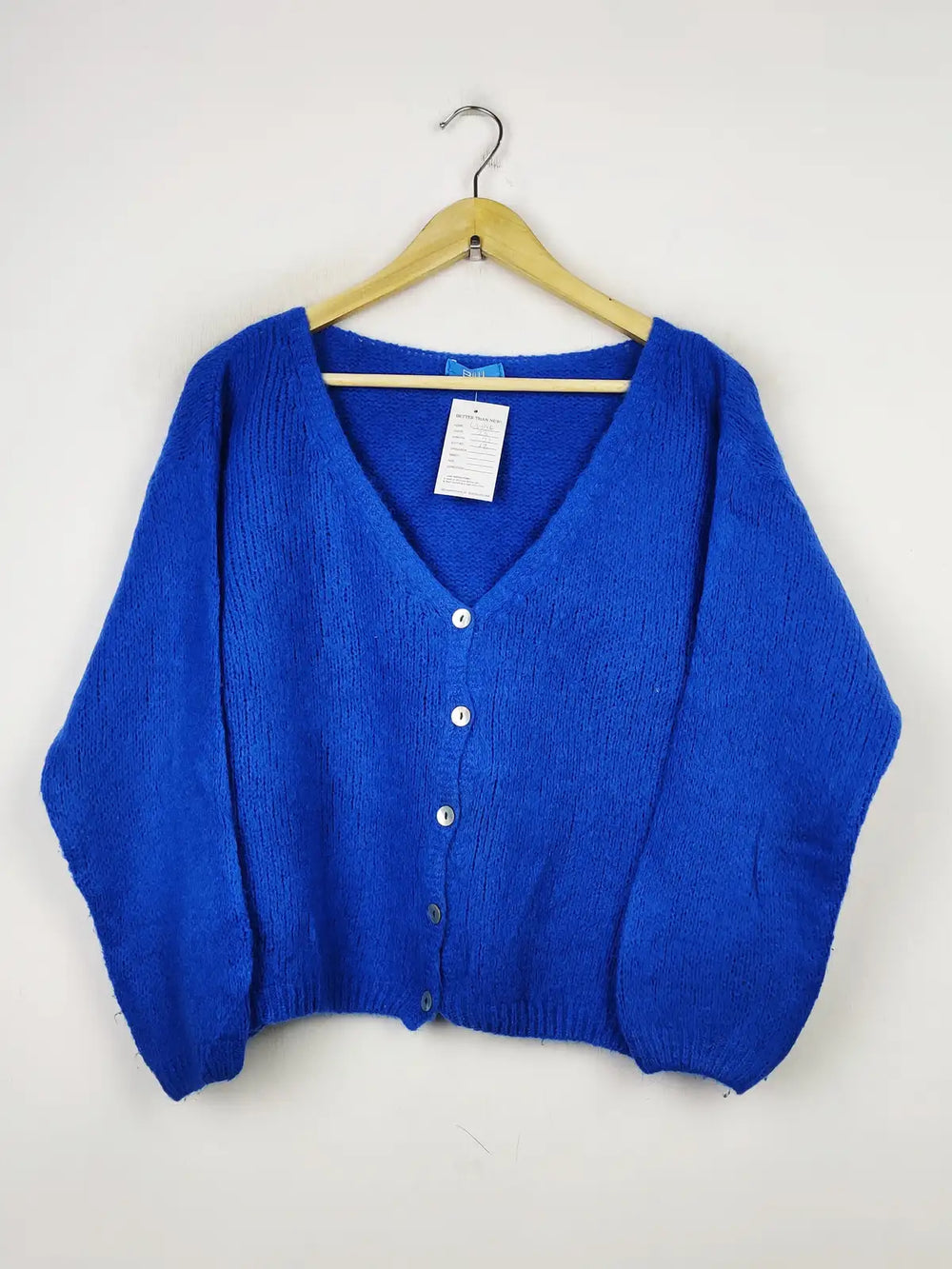 Buy online pre-used pre-loved 100% authentic & Original branded Billi (LS-11430) available in Pakistan. Top international brands avilable.