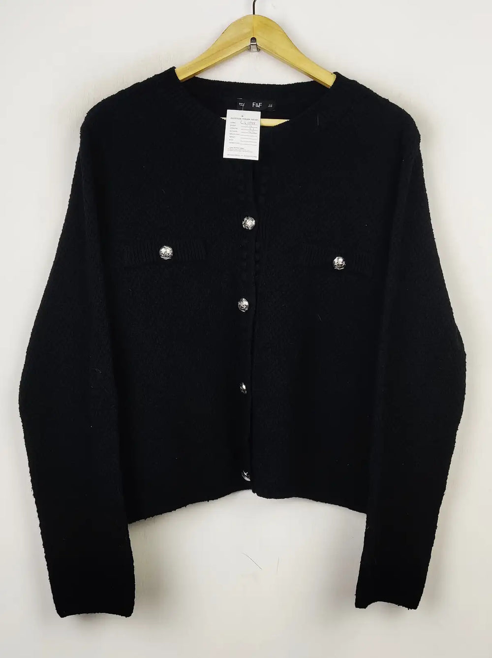 Buy online pre-used pre-loved 100% authentic & Original branded F&F (LS-11444) available in Pakistan. Top international brands avilable.