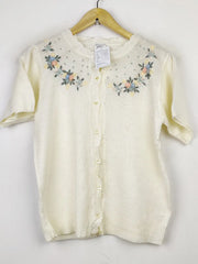 Buy online pre-used pre-loved 100% authentic & Original branded Selection (LS-11466) available in Pakistan. Top international brands avilable.