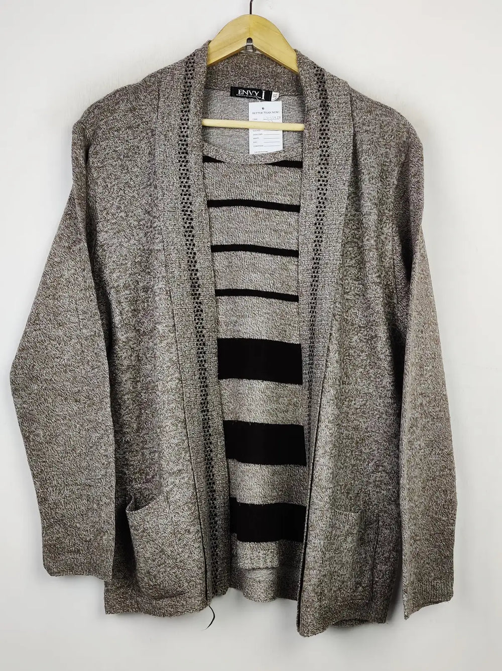 Buy online pre-used pre-loved 100% authentic & Original branded Envy (LS-11489) available in Pakistan. Top international brands avilable.