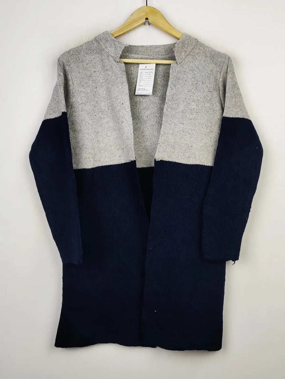 Buy online pre-used pre-loved 100% authentic & Original branded Unknown Brand (LS-11495) available in Pakistan. Top international brands avilable.