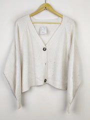 Buy online pre-used pre-loved 100% authentic & Original branded Unknown Brand (LS-11499) available in Pakistan. Top international brands avilable.