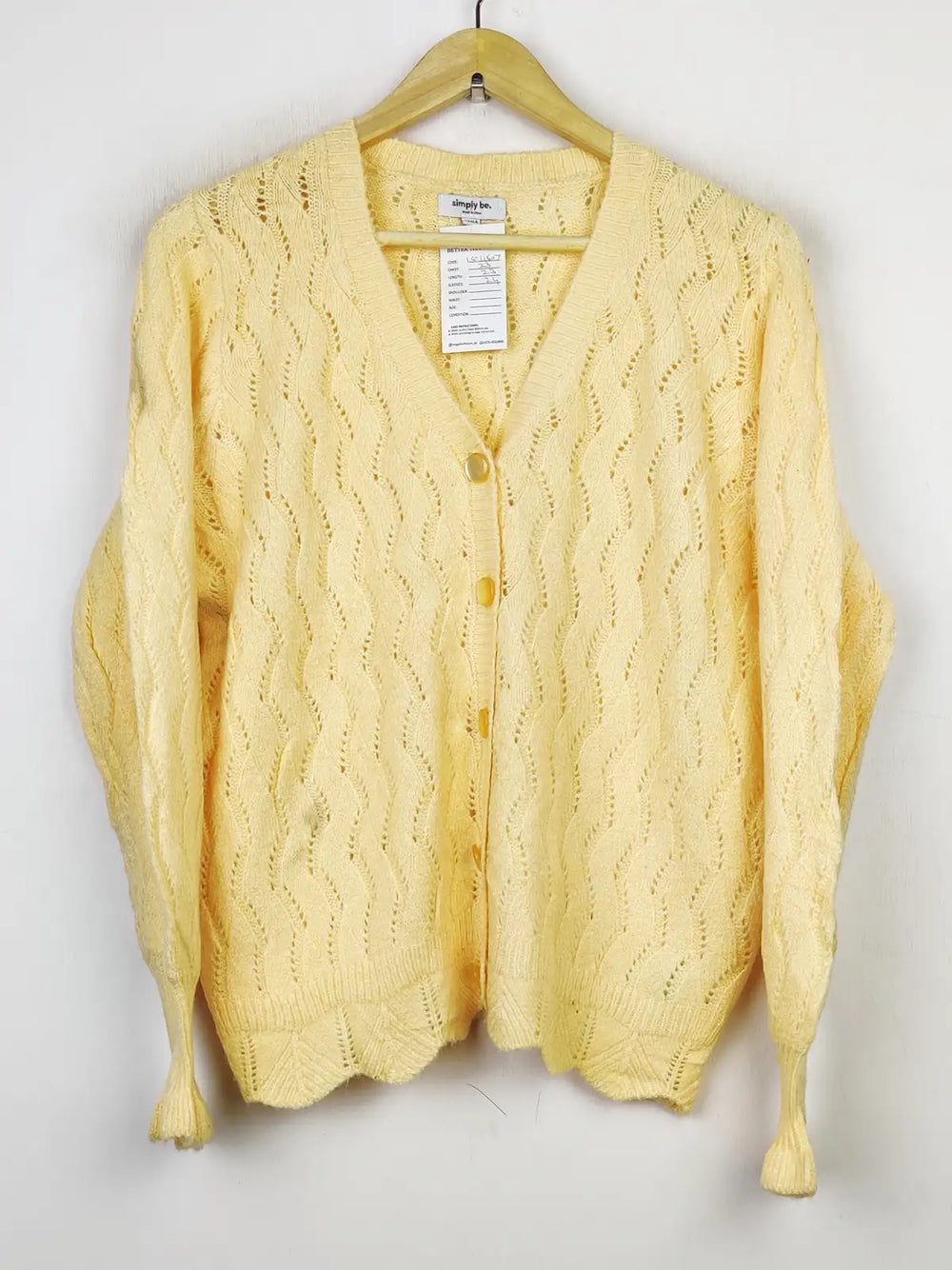 Buy online pre-used pre-loved 100% authentic & Original branded Simply Be (LS-11507) available in Pakistan. Top international brands avilable.