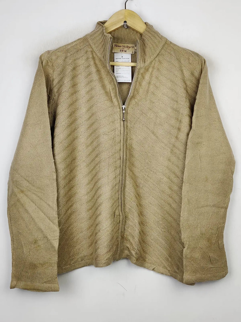 Buy online pre-used pre-loved 100% authentic & Original branded Honor Millburn (LS-11530) available in Pakistan. Top international brands avilable.