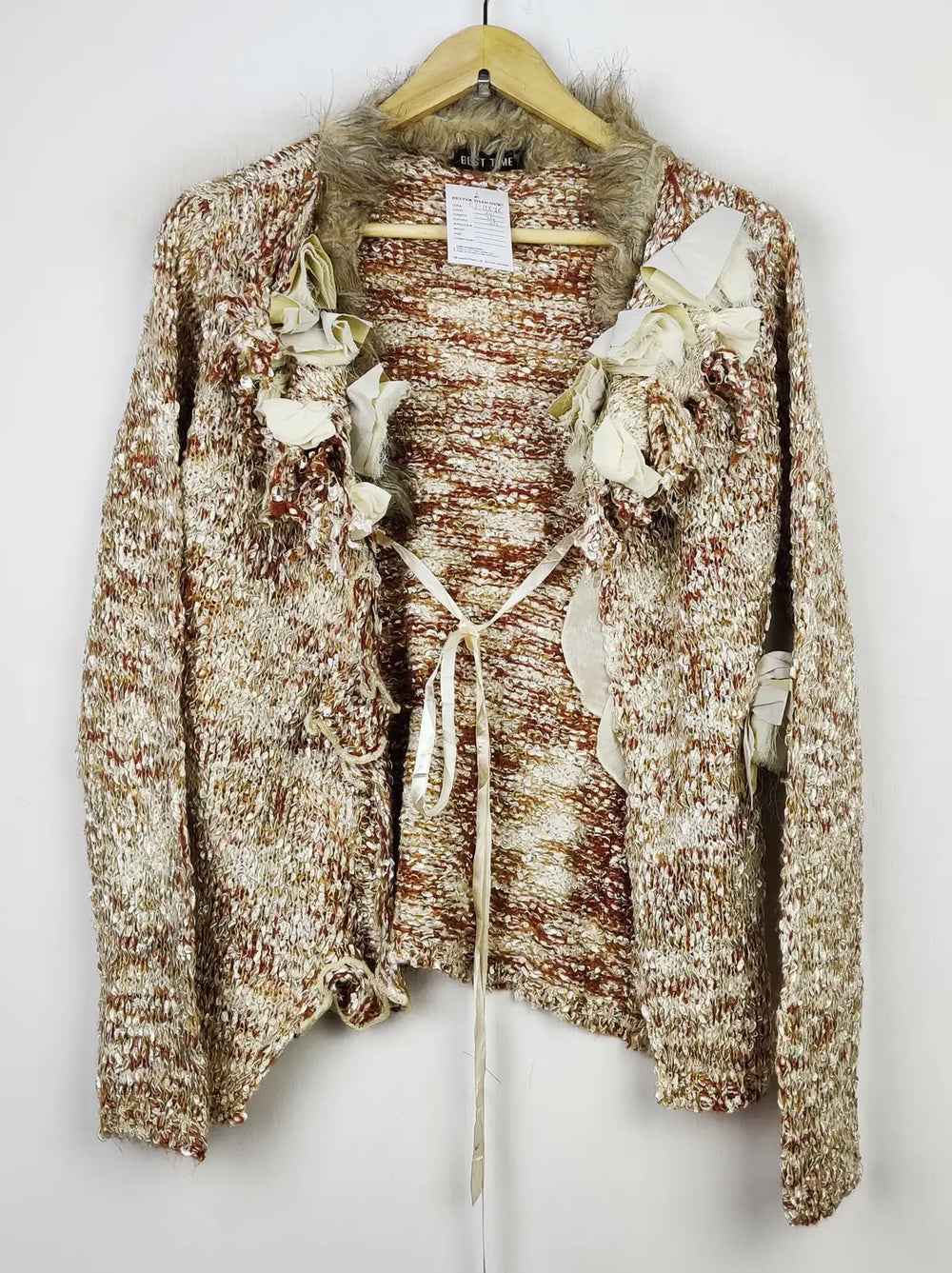 Buy online pre-used pre-loved 100% authentic & Original branded Best Time (LS-11576) available in Pakistan. Top international brands avilable.