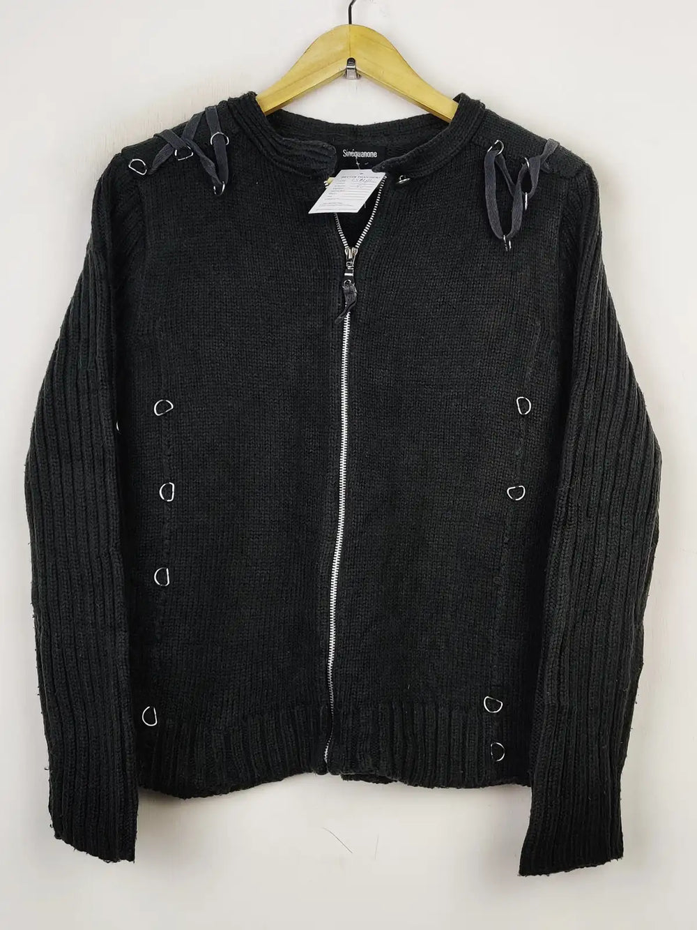 Buy online pre-used pre-loved 100% authentic & Original branded Sinequanone (LS-11611) available in Pakistan. Top international brands avilable.