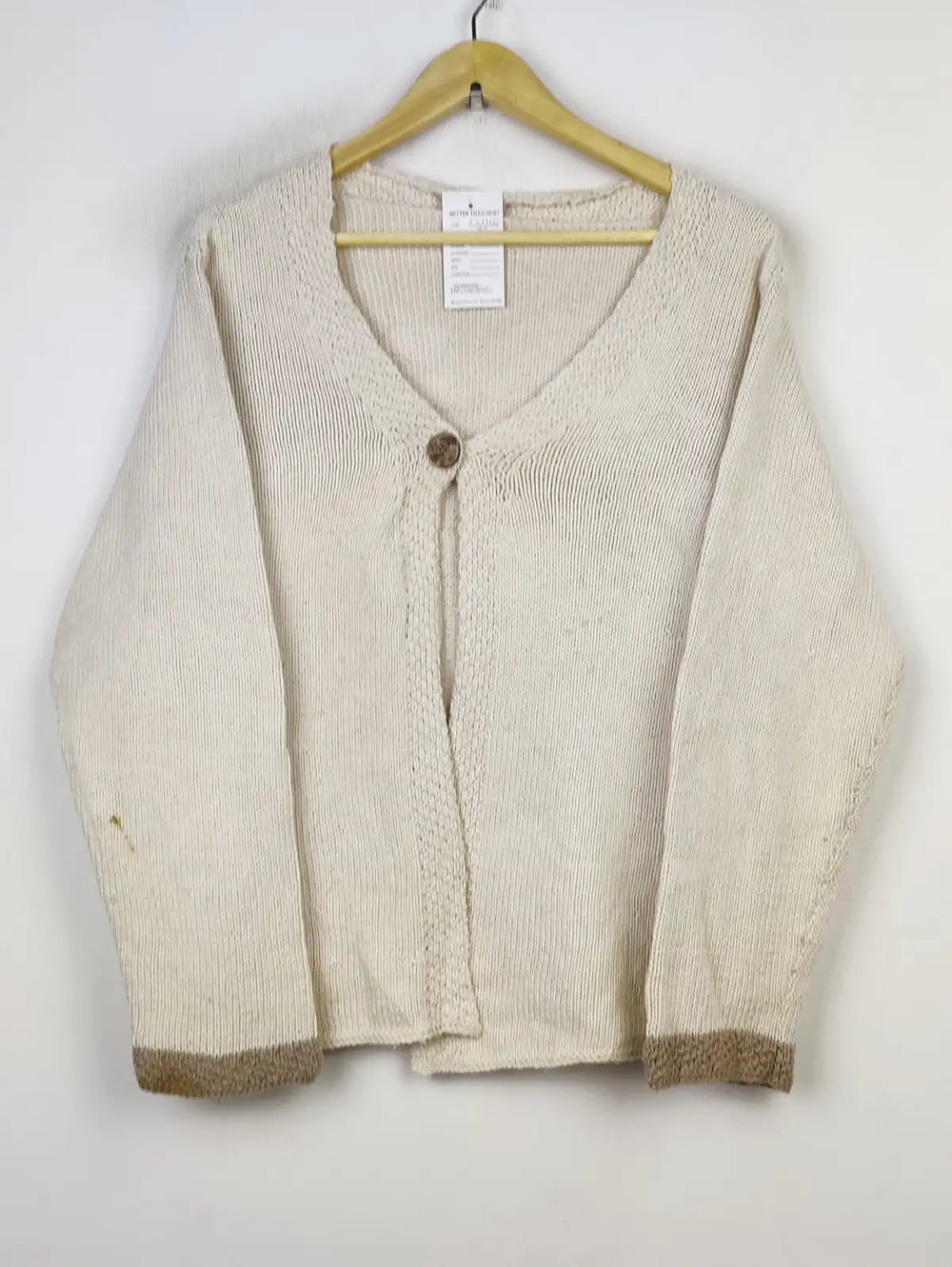 Buy online pre-used pre-loved 100% authentic & Original branded Unknown Brand (LS-11635) available in Pakistan. Top international brands avilable.