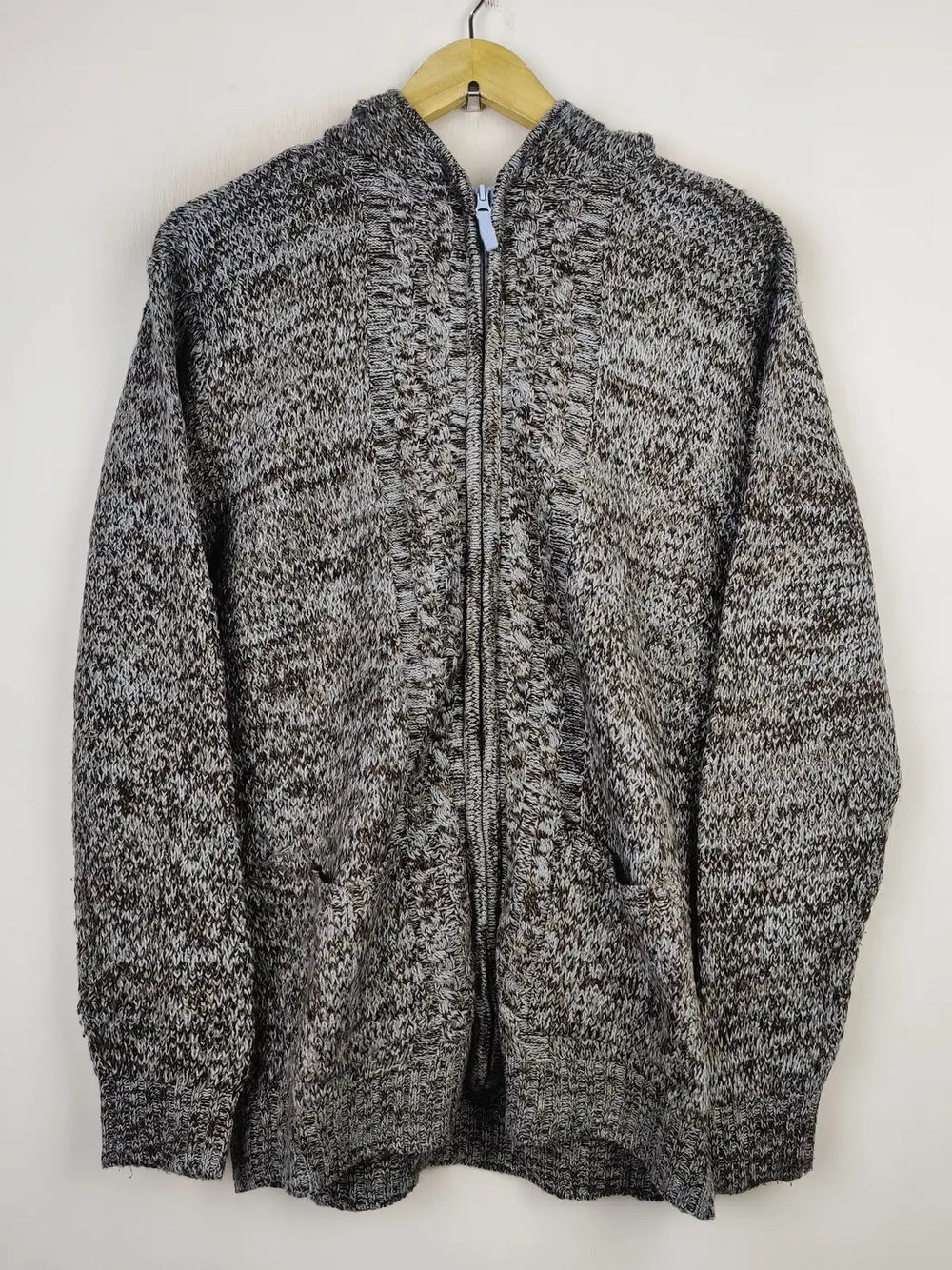 Buy online pre-used pre-loved 100% authentic & Original branded Cotton Traders (LS-11707) available in Pakistan. Top international brands avilable.