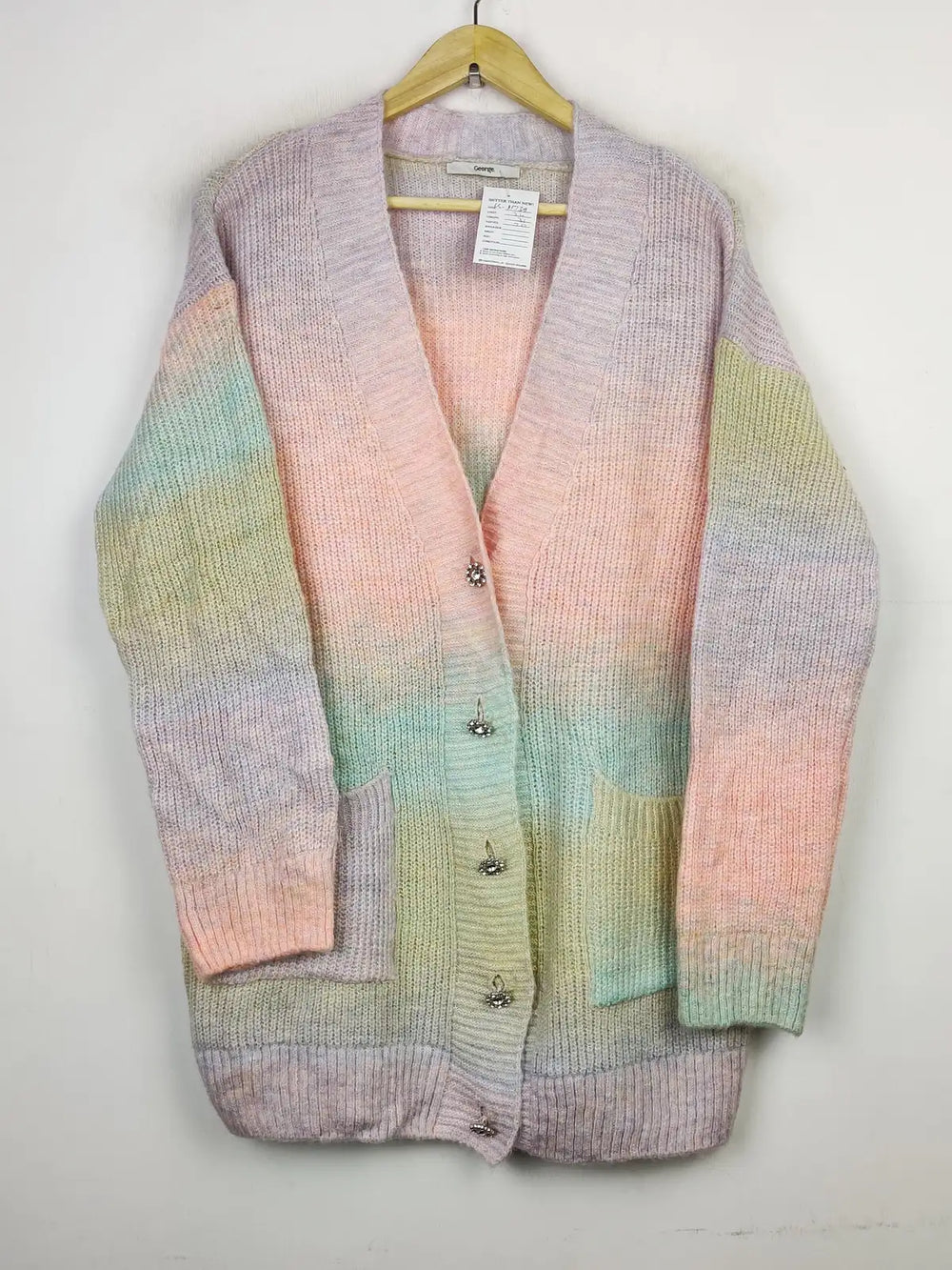 Buy online pre-used pre-loved 100% authentic & Original branded George (LS-11739) available in Pakistan. Top international brands avilable.