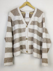 Buy online pre-used pre-loved 100% authentic & Original branded Primark (LS-11796) available in Pakistan. Top international brands avilable.