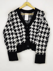 Buy online pre-used pre-loved 100% authentic & Original branded River Island (LS-12008) available in Pakistan. Top international brands avilable.