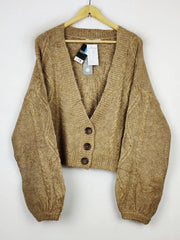 Buy online pre-used pre-loved 100% authentic & Original branded George (LS-12076) available in Pakistan. Top international brands avilable.