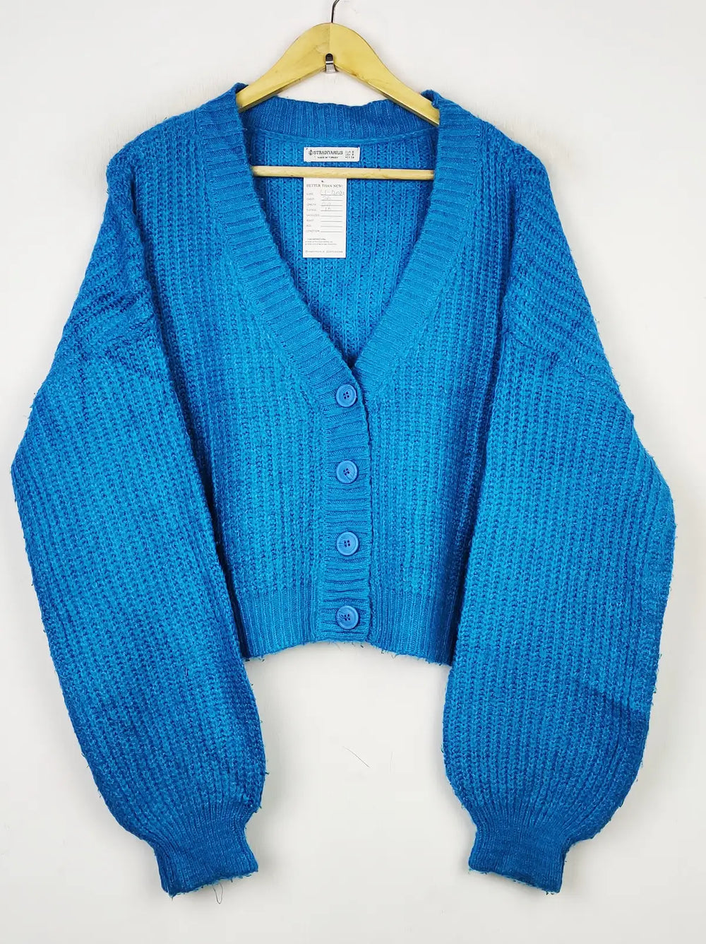 Buy online pre-used pre-loved 100% authentic & Original branded Damart (LS-12079) available in Pakistan. Top international brands avilable.