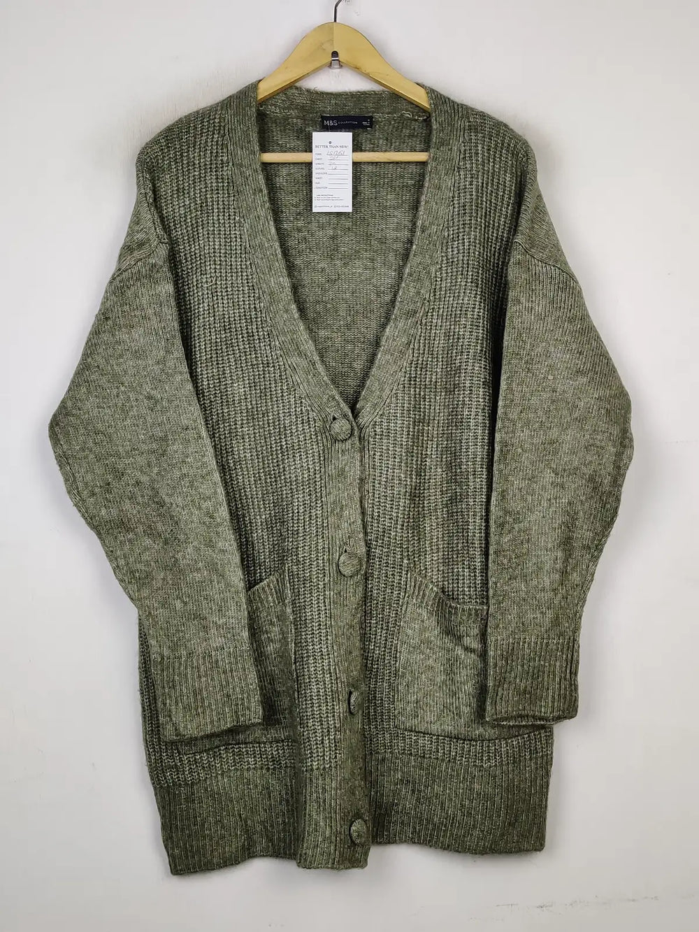 Buy online pre-used pre-loved 100% authentic & Original branded Marks & Spencer (LS-12082) available in Pakistan. Top international brands avilable.