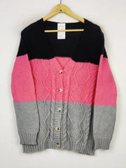 Buy online pre-used pre-loved 100% authentic & Original branded Unknown Brand (LS-12096) available in Pakistan. Top international brands avilable.