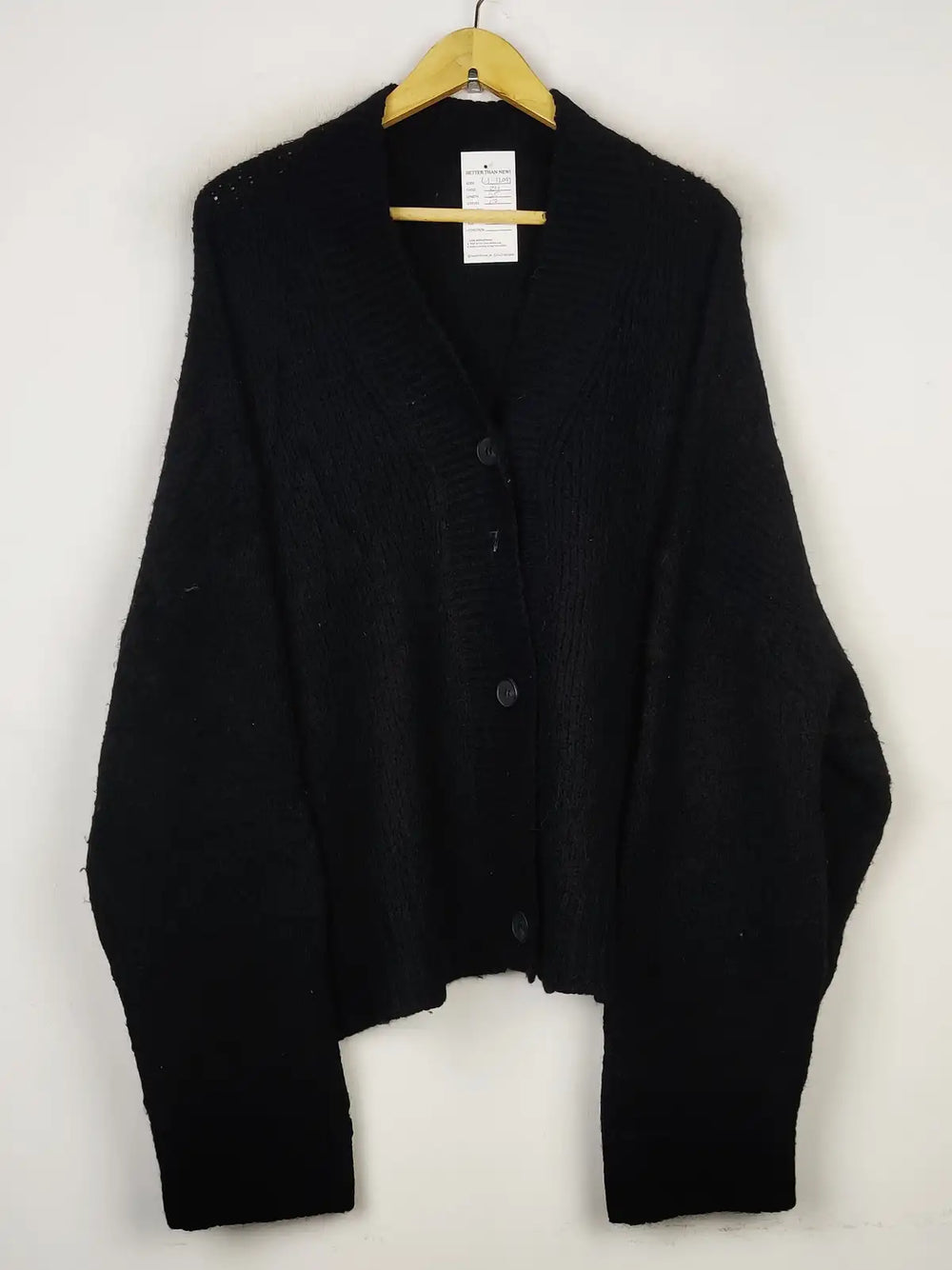 Buy online pre-used pre-loved 100% authentic & Original branded Unknown Brand (LS-12097) available in Pakistan. Top international brands avilable.