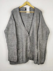 Buy online pre-used pre-loved 100% authentic & Original branded F&F (LS-12171) available in Pakistan. Top international brands avilable.