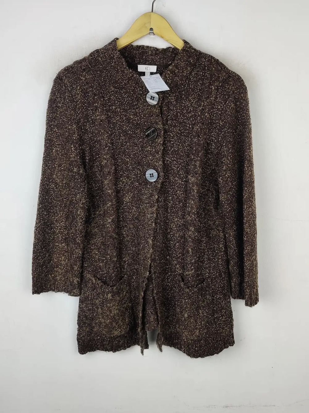 Buy online pre-used pre-loved 100% authentic & Original branded Cc (LS-12256) available in Pakistan. Top international brands avilable.