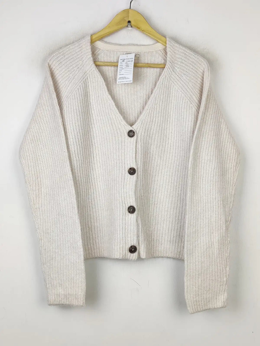 Buy online pre-used pre-loved 100% authentic & Original branded Fat Face (LS-12273) available in Pakistan. Top international brands avilable.