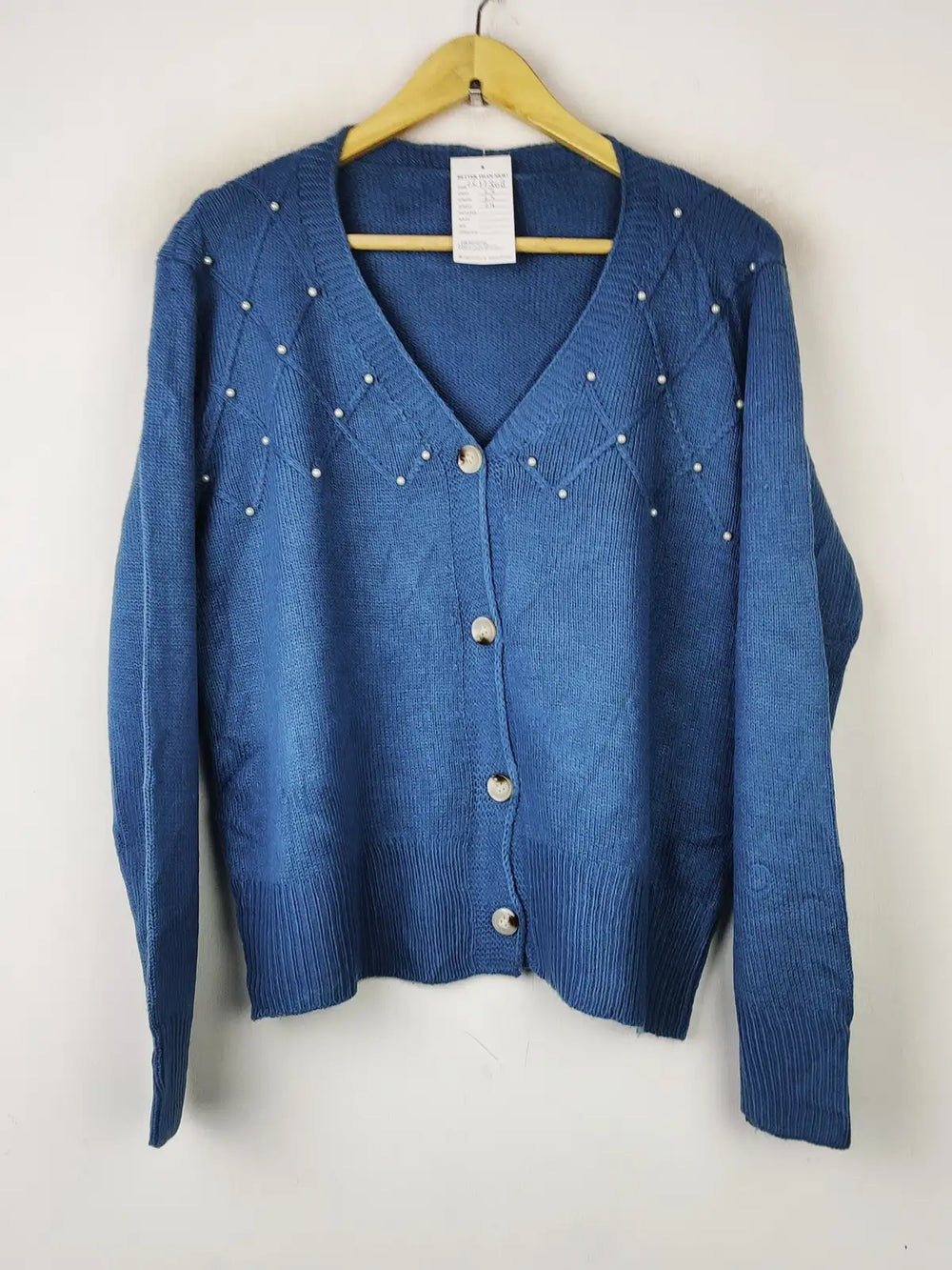 Buy online pre-used pre-loved 100% authentic & Original branded Unknown Brand (LS-12307) available in Pakistan. Top international brands avilable.