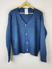 Buy online pre-used pre-loved 100% authentic & Original branded Unknown Brand (LS-12307) available in Pakistan. Top international brands avilable.