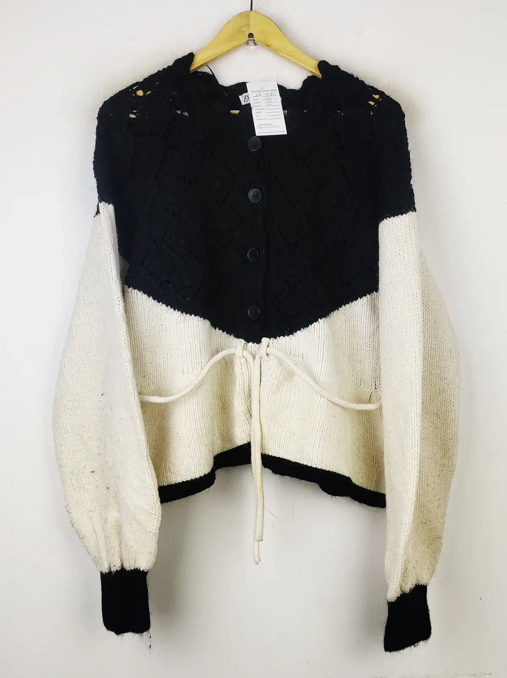 Buy online pre-used pre-loved 100% authentic & Original branded George (LS-12310) available in Pakistan. Top international brands avilable.