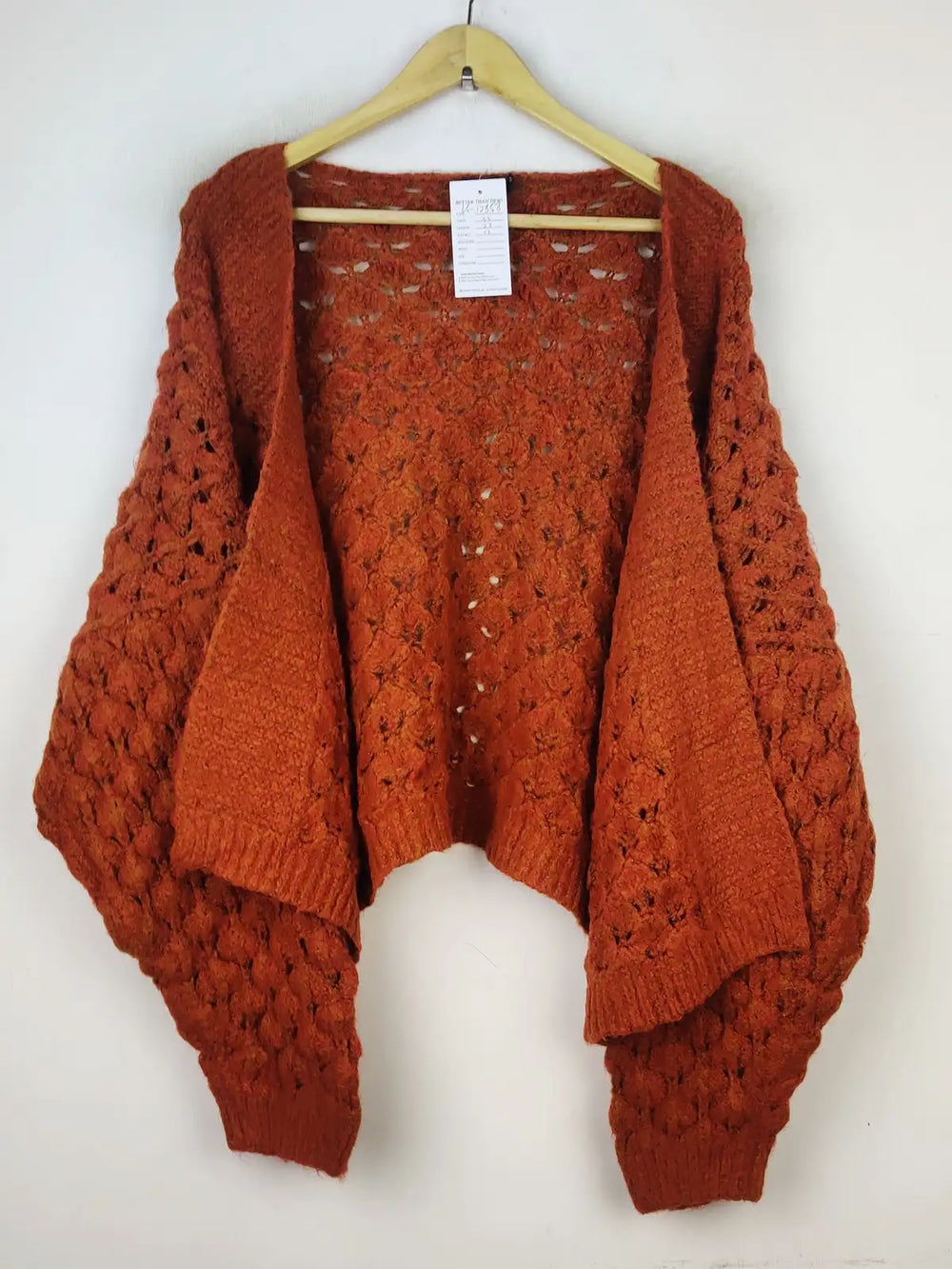 Buy online pre-used pre-loved 100% authentic & Original branded Boohoo (LS-12358) available in Pakistan. Top international brands avilable.