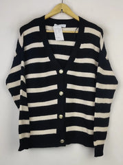 Buy online pre-used pre-loved 100% authentic & Original branded Primark (LS-12430) available in Pakistan. Top international brands avilable.