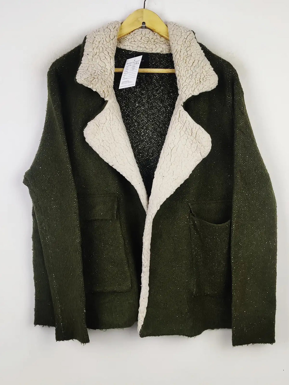 Buy online pre-used pre-loved 100% authentic & Original branded Zara (LS-12502) available in Pakistan. Top international brands avilable.