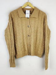 Buy online pre-used pre-loved 100% authentic & Original branded Boohoo (LS-12507) available in Pakistan. Top international brands avilable.