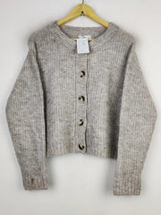 Buy online pre-used pre-loved 100% authentic & Original branded Primark (LS-12690) available in Pakistan. Top international brands avilable.