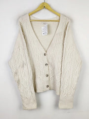 Buy online pre-used pre-loved 100% authentic & Original branded Tu (LS-12745) available in Pakistan. Top international brands avilable.