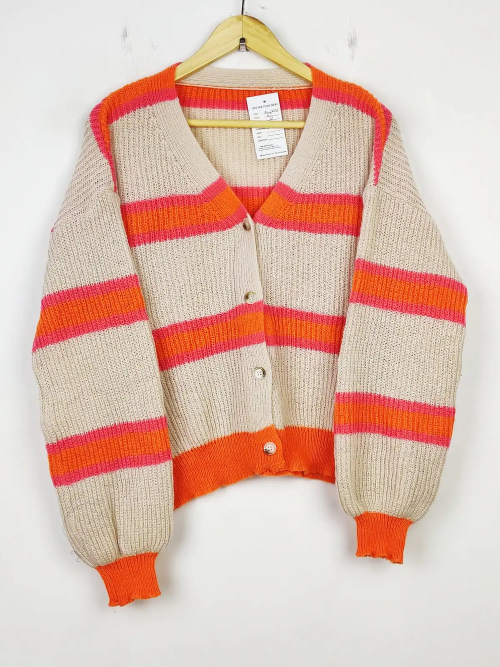 Buy online pre-used pre-loved 100% authentic & Original branded Unknown Brand (LS-12945) available in Pakistan. Top international brands avilable.