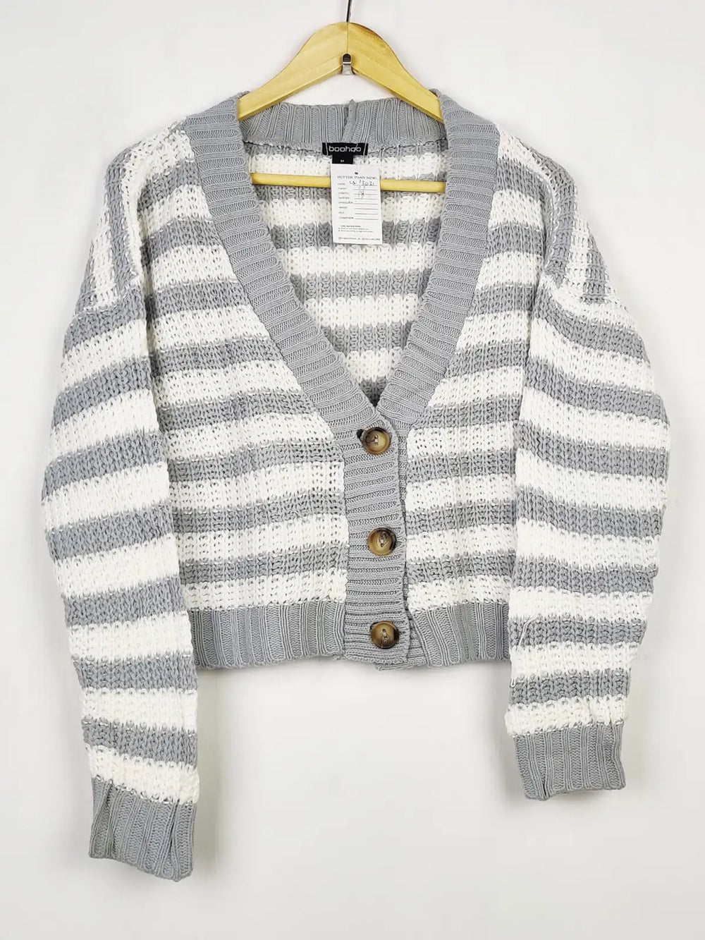 Buy online pre-used pre-loved 100% authentic & Original branded Boohoo (LS-13031) available in Pakistan. Top international brands avilable.