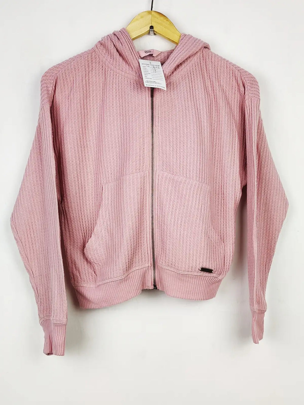 Buy online pre-used pre-loved 100% authentic & Original branded Boux Avenue (LS-13038) available in Pakistan. Top international brands avilable.