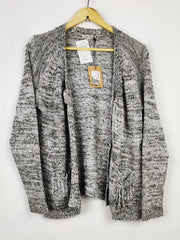 Buy online pre-used pre-loved 100% authentic & Original branded Donatella Maurizio (LS-13055) available in Pakistan. Top international brands avilable.