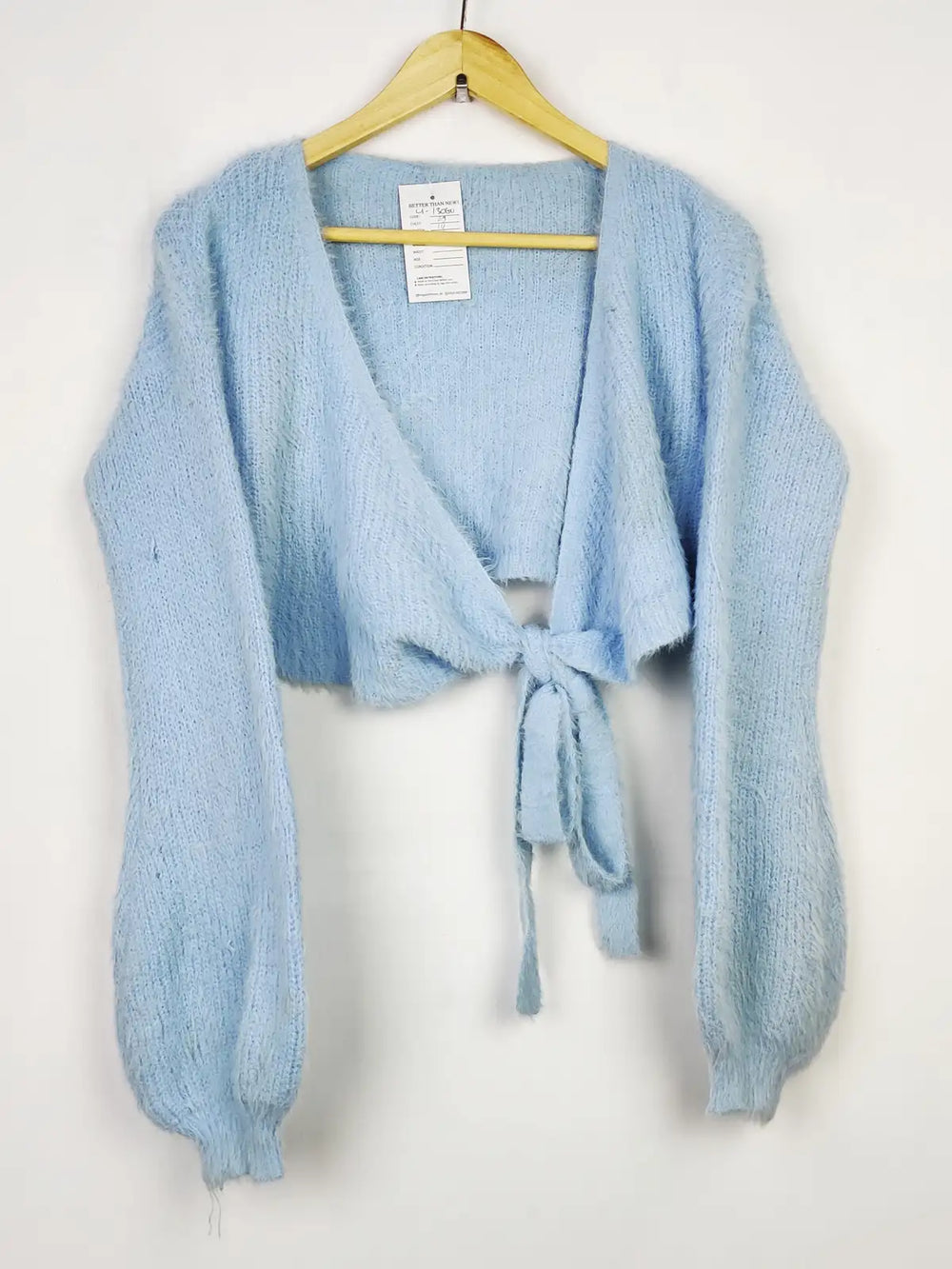 Buy online pre-used pre-loved 100% authentic & Original branded Unknown Brand (LS-13060) available in Pakistan. Top international brands avilable.