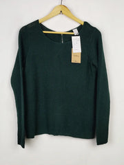 Buy online pre-used pre-loved 100% authentic & Original branded Vila (LS-13062) available in Pakistan. Top international brands avilable.