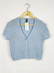 Buy online pre-used pre-loved 100% authentic & Original branded H&M (LS-13081) available in Pakistan. Top international brands avilable.