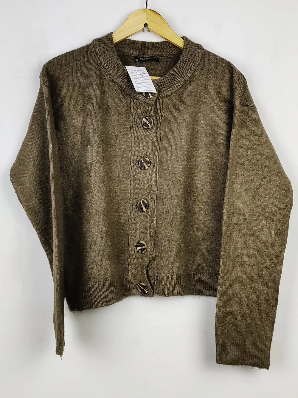 Buy online pre-used pre-loved 100% authentic & Original branded Dunnes Stores (LS-13145) available in Pakistan. Top international brands avilable.