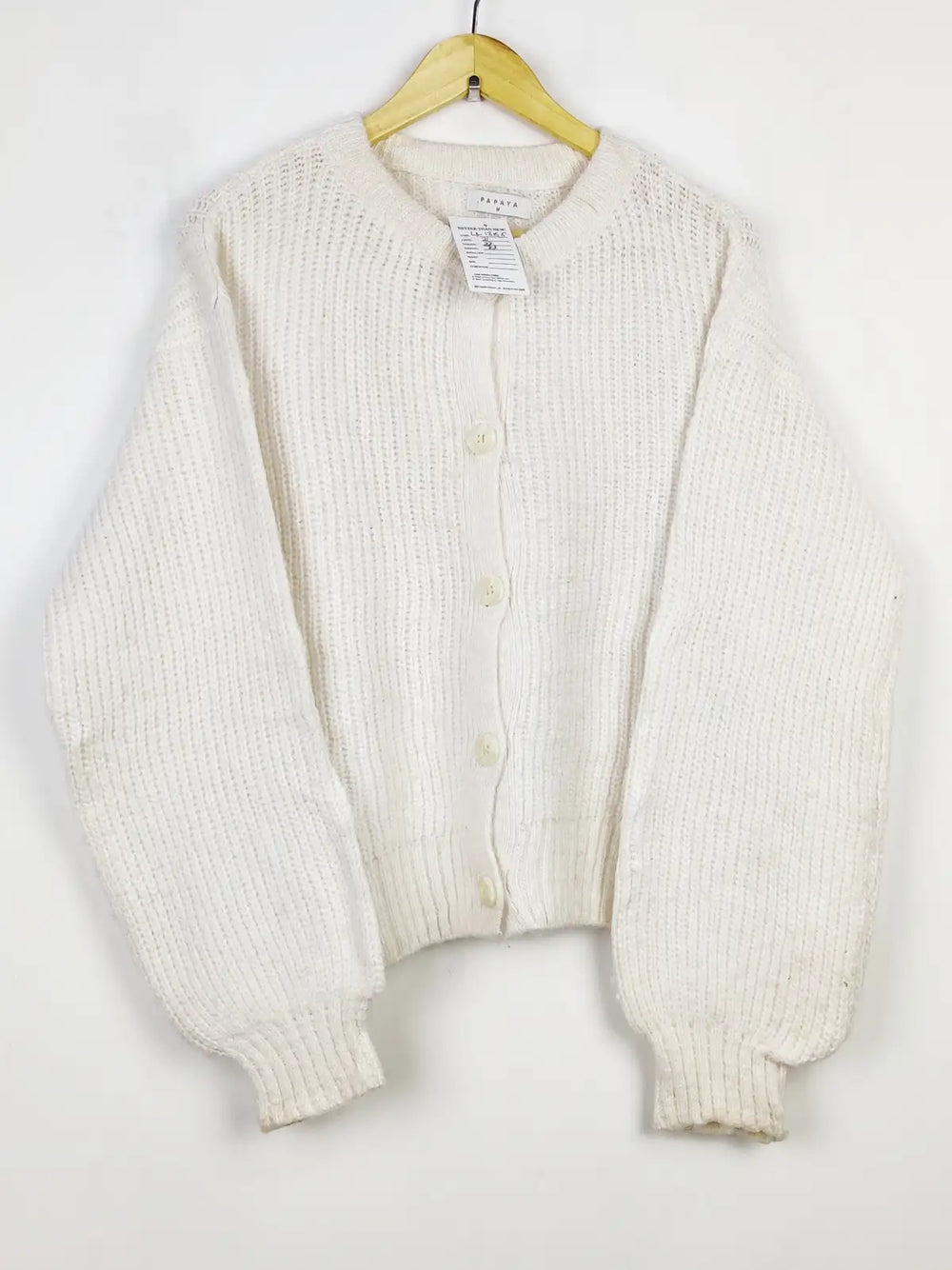 Buy online pre-used pre-loved 100% authentic & Original branded Papaya (LS-13155) available in Pakistan. Top international brands avilable.