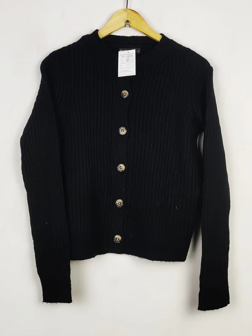 Buy online pre-used pre-loved 100% authentic & Original branded Marks & Spencer (LS-13168) available in Pakistan. Top international brands avilable.