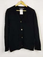 Buy online pre-used pre-loved 100% authentic & Original branded Primark (LS-13182) available in Pakistan. Top international brands avilable.