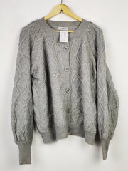 Buy online pre-used pre-loved 100% authentic & Original branded Gallery (LS-13211) available in Pakistan. Top international brands avilable.