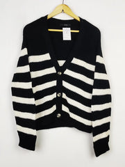 Buy online pre-used pre-loved 100% authentic & Original branded George (LS-13219) available in Pakistan. Top international brands avilable.