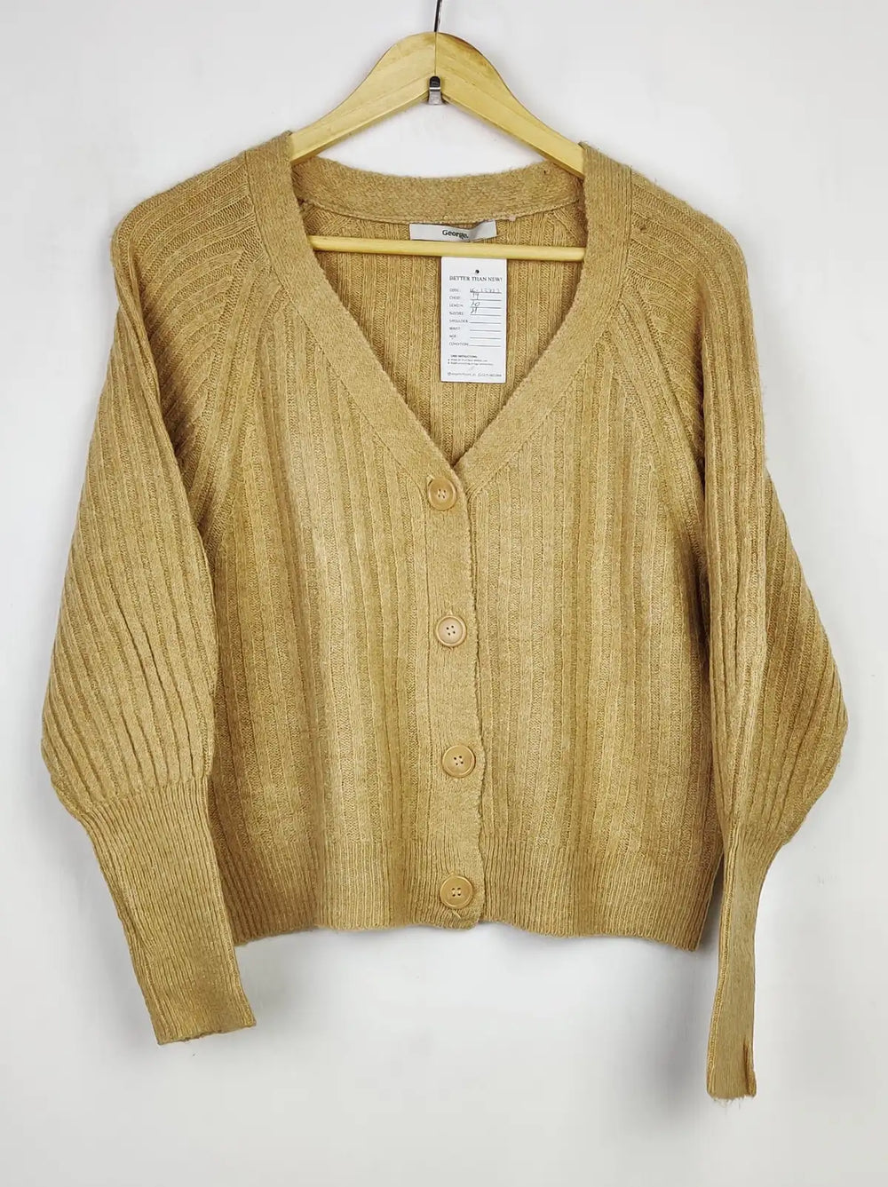 Buy online pre-used pre-loved 100% authentic & Original branded George (LS-13327) available in Pakistan. Top international brands avilable.