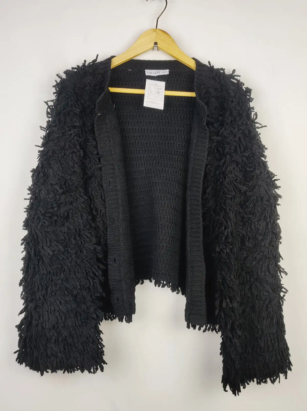 Buy online pre-used pre-loved 100% authentic & Original branded Gallery (LS-13546) available in Pakistan. Top international brands avilable.