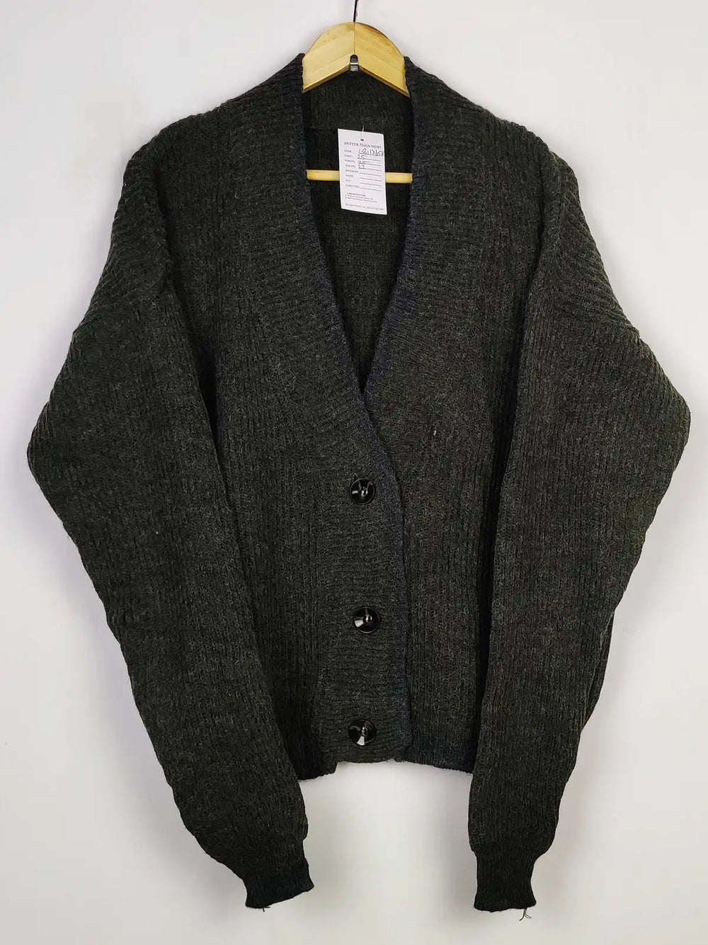 Buy online pre-used pre-loved 100% authentic & Original branded Unknown Brand (LS-13656) available in Pakistan. Top international brands avilable.