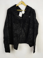 Buy online pre-used pre-loved 100% authentic & Original branded Tahari (LS-13867) available in Pakistan. Top international brands avilable.