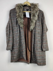 Buy online pre-used pre-loved 100% authentic & Original branded River Island (LS-14288) available in Pakistan. Top international brands avilable.
